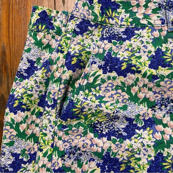 Talbots A-LINE STRETCH SKIRT FLOWER PRINT Size 16 Green Blue Pink Casual Spring - Picture 3 of 10